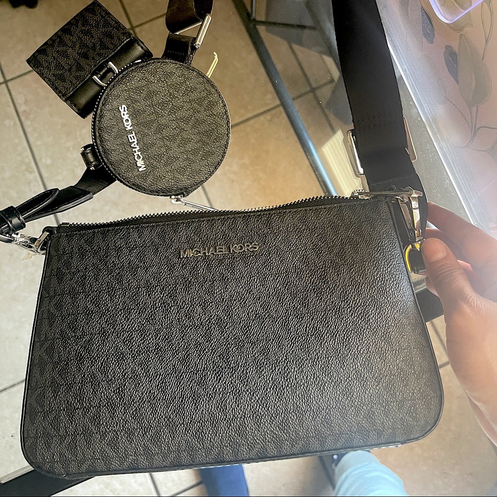 Michael kors cross body bag